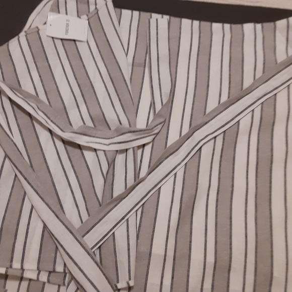 NWT, FOREVER 21, Rayon, Linen Blend,  Wrap Skirt,  Size 3X - Picture 7 of 11